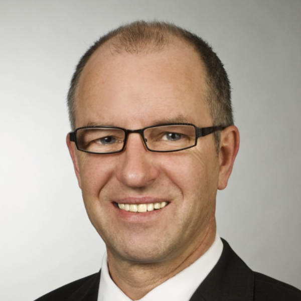  Reinhard Frank